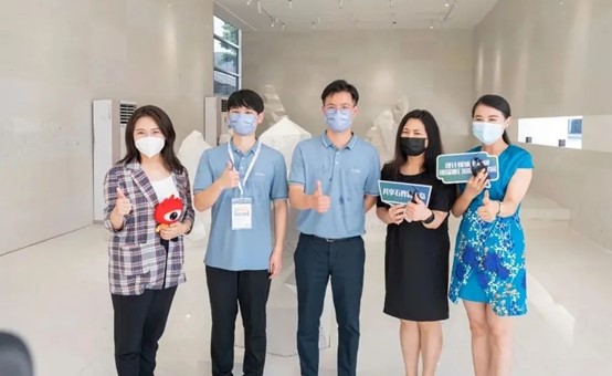 “共享石界新生態”逛展直播探訪“潤品”展位